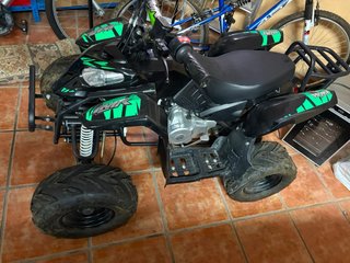 Quad Kuat Gasolina Negro/Verde