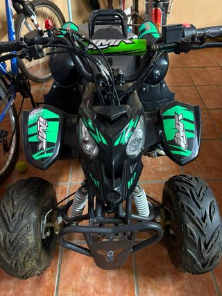 Quad Kuat Gasolina Negro/Verde