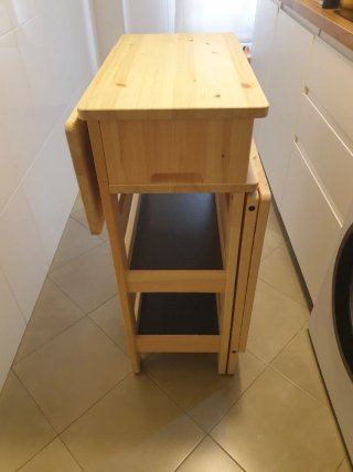 Mesa auxiliar cocina madera plegable.
