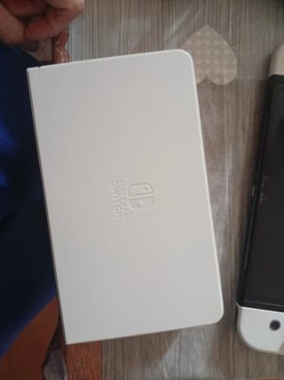 Nintendo Switch OLED Bianca