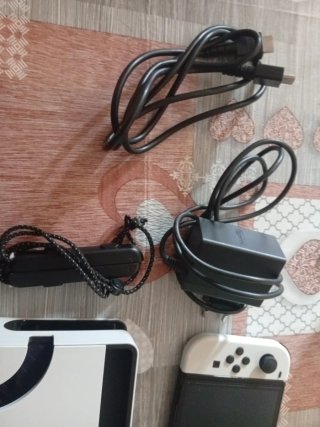 Nintendo Switch OLED Bianca