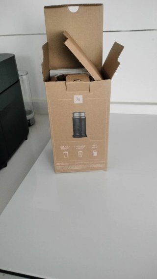 Cafetera Nespresso Vertuo + Aeroccino