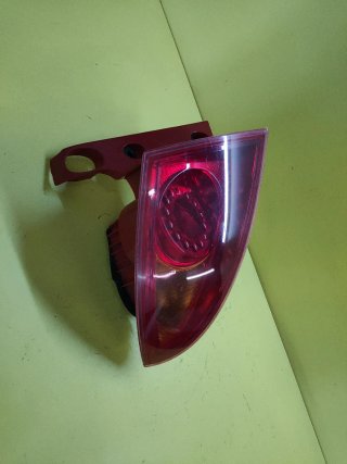 PILOTO TRASERO IZQUIERDO SEAT LEON II
