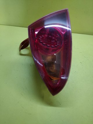 PILOTO TRASERO IZQUIERDO SEAT LEON II