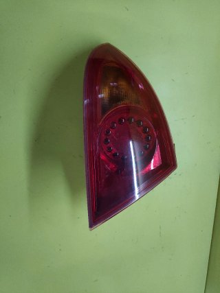 PILOTO TRASERO IZQUIERDO SEAT LEON II