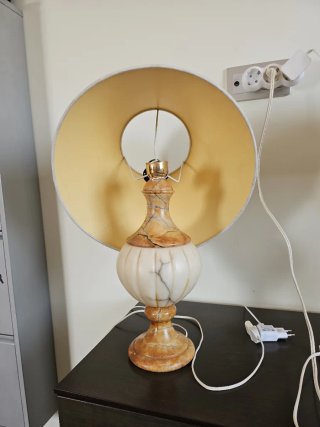 Lámparas de mesa de mármol