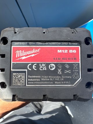 Pistola Impacto Milwaukee M12 6.0Ah