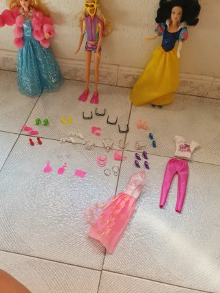 Muñecas Barbie con Accesorios