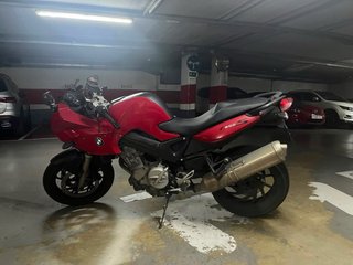 BMW F 800 S Roja y Negra