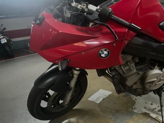 BMW F 800 S Roja y Negra