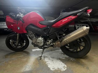 BMW F 800 S Roja y Negra