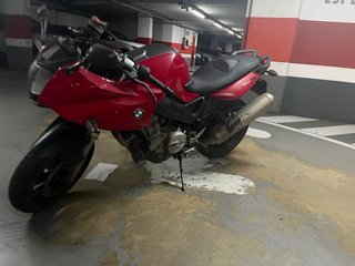 BMW F 800 S Roja y Negra