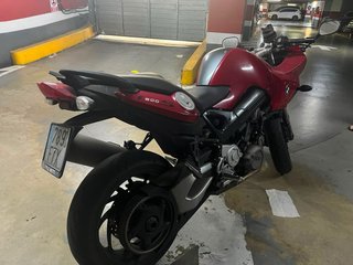 BMW F 800 S Roja y Negra