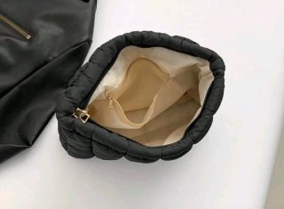 Neceser/bolso acolchado negro
