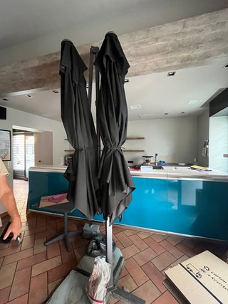 Ombrellone da esterno bar nero