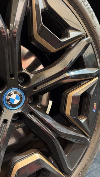 BMW iX 2023