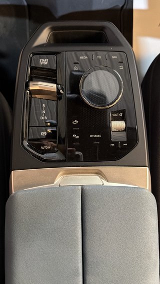 BMW iX 2023