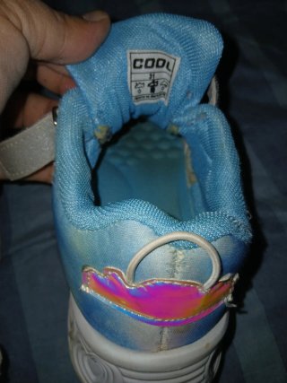 Zapatillas Niña Corazón y Luces