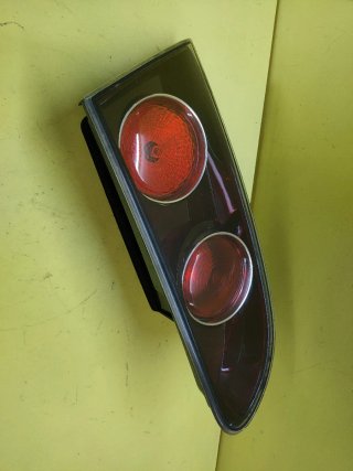 PILOTO TRASERO IZQUIERDO PORTON SEAT IBIZA 6L1