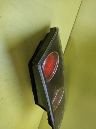 PILOTO TRASERO IZQUIERDO PORTON SEAT IBIZA 6L1