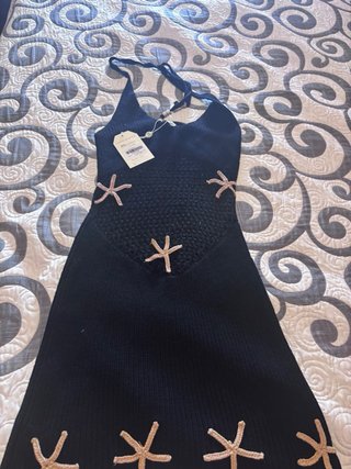 Vestido negro corto con estrellas