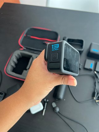 GoPro Hero 13 con Accesorios