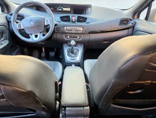 Renault Scenic 2012