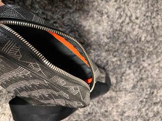 Riñonera Lacoste Negra y Gris