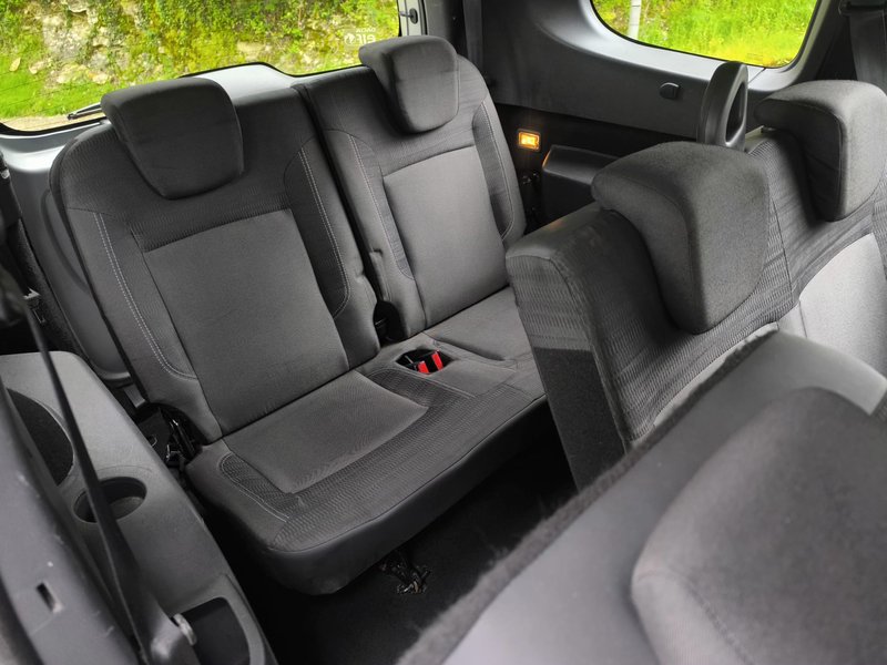Dacia Lodgy 1.2 TCE Laureate 7pl. 2016, foto 15