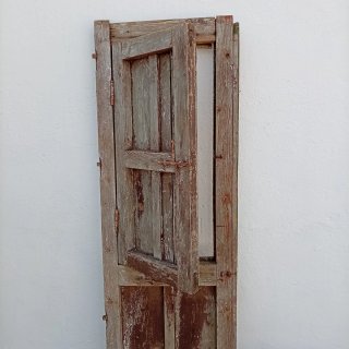 Puerta madera antigua de gallinero 155x46cm