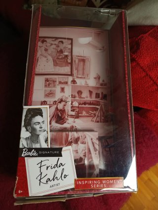 Barbie Frida Kahlo Serie Mujeres Inspiradoras