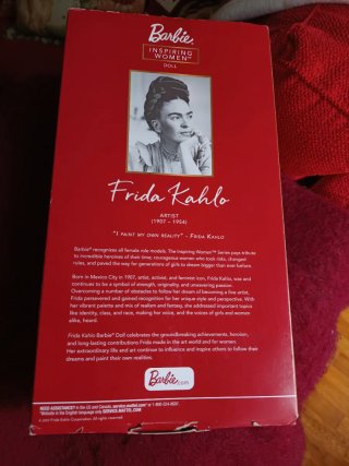 Barbie Frida Kahlo Serie Mujeres Inspiradoras