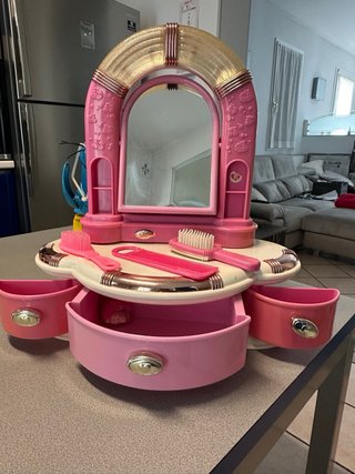 Specchio per bambine con accessori