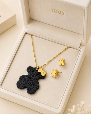 Conjunto Tous Oso Negro y Dorado