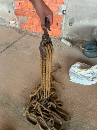 Polea de cuerda antigua