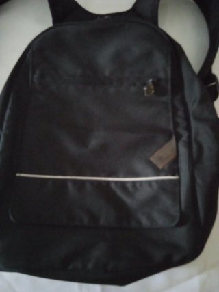 Mochila negra Geonaute 36x28 cm