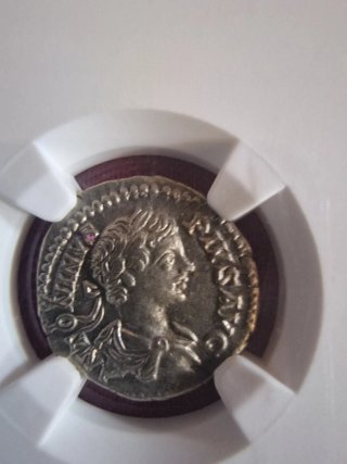 ROMA: Caracalla 198-217 Denarius AR "Cartagine"