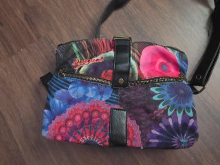 Bolso Desigual con bordado floral