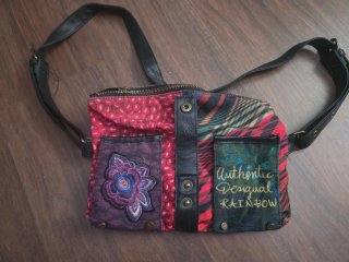 Bolso Desigual con bordado floral