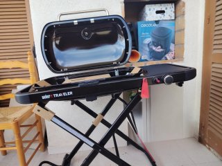 Barbacoa Weber Traveler Negra