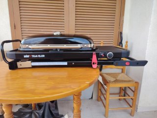 Barbacoa Weber Traveler Negra
