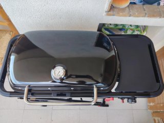Barbacoa Weber Traveler Negra