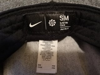 Gorro Nike Talla S/M Gris