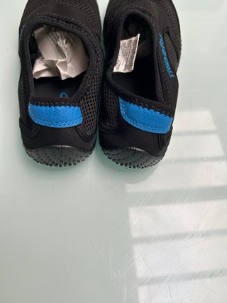 Escarpines-Zapatos de agua Tribord negros y azules