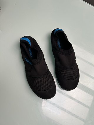 Escarpines-Zapatos de agua Tribord negros y azules
