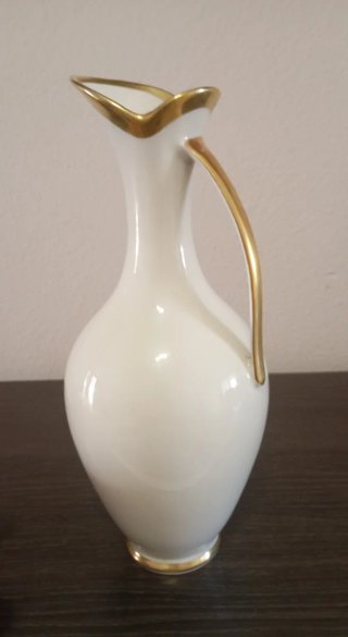 Jarra Porcelana Royal KM BAVARIA Dorada, años 50