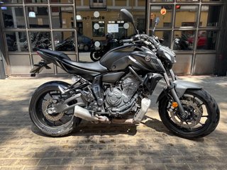 Yamaha MT-07 Negra