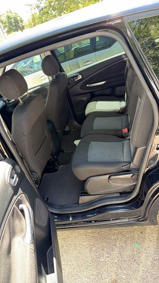Ford S-MAX 2013