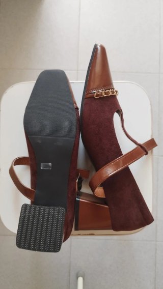 Zapatos tacón mediano cómodos. Nuevo a estrenar