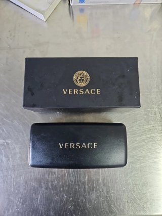 Estuche para gafas y caja Versace negros